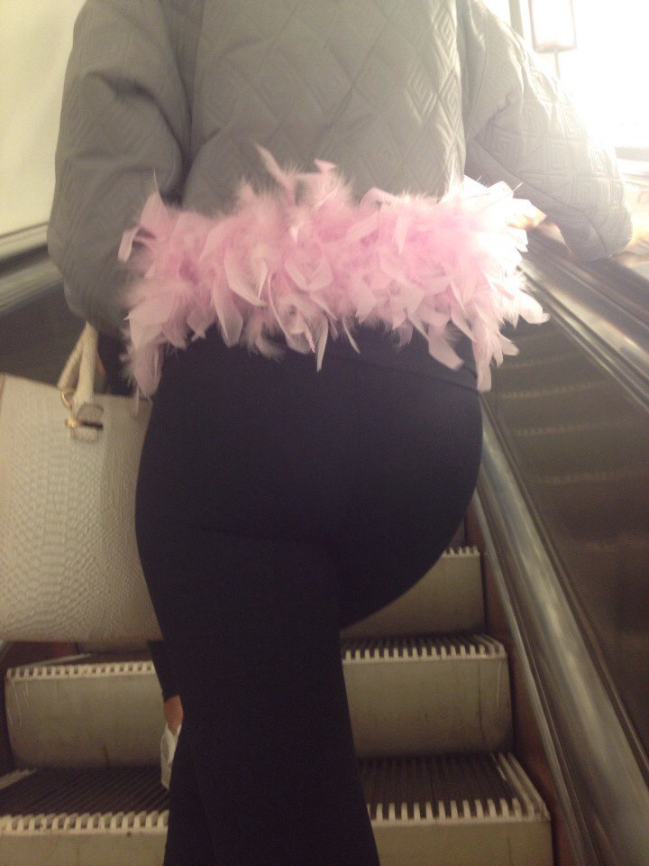 мода петербургского метро, мода метро, модники в транспорте, странные пассажиры метро 