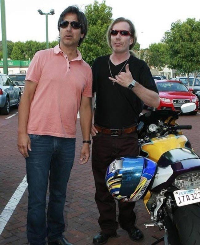 неловкие фотографии фанатов и кумиров, смешные фото фанатов с кумирами, смешные фото фанатов с знаментостями