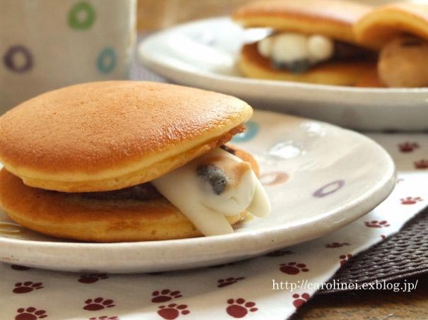 конфеты в форме котов, сладости в форме котов