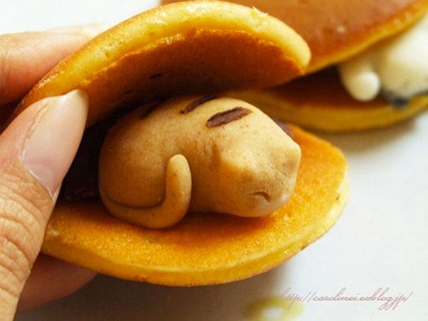 конфеты в форме котов, сладости в форме котов