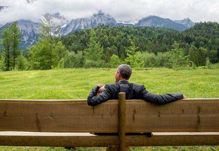 Барак Обама и Ангела Меркель на съезде большой семерки, Барак Обама и Ангела Меркель G7, мемы на фото Барак Обама и Ангела Меркель