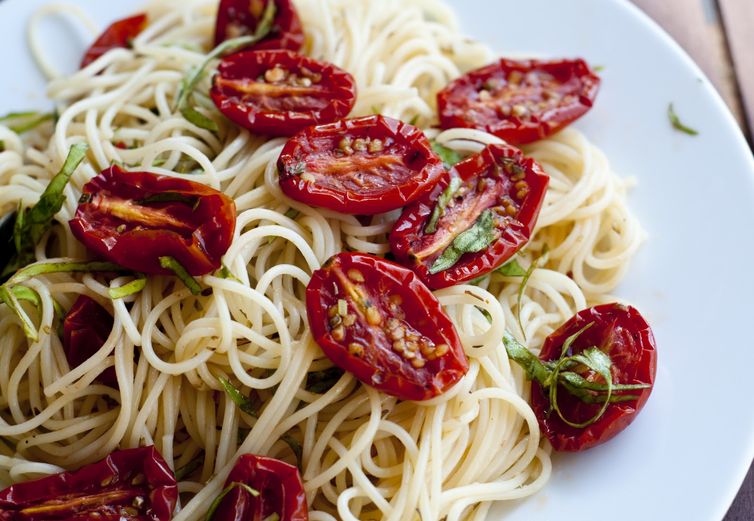 15 распространённых ошибок, которые мы регулярно совершаем во время готовки ошибки при готовке, ошибки на кухне, кулинарные ошибки