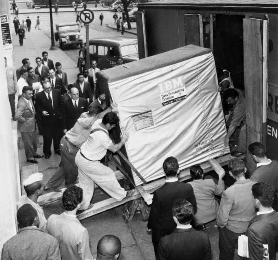 Исторические кадры, редкие архивные фотографии, исторические события, редкие фото звёзд