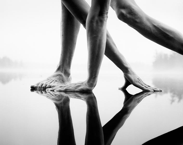 Арно Рафаэль Минккинен, Arno Rafael Minkkinen, фотографии без фотошопа, сюрреалистические фотографии без фотошопа