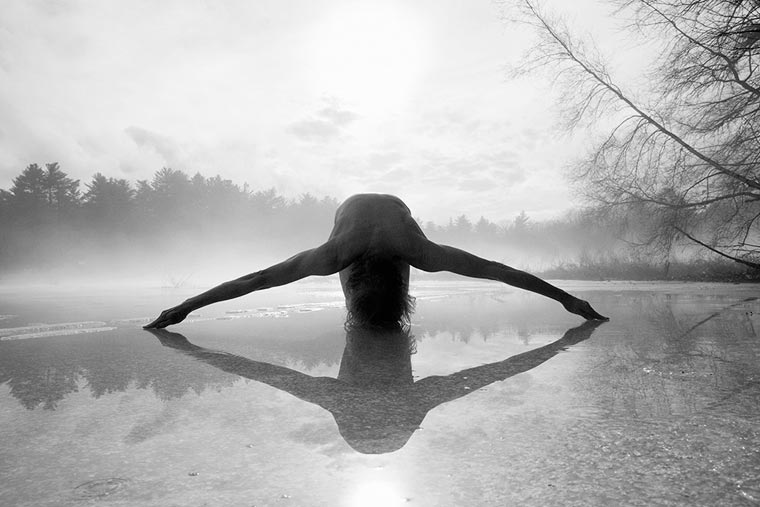 Арно Рафаэль Минккинен, Arno Rafael Minkkinen, фотографии без фотошопа, сюрреалистические фотографии без фотошопа