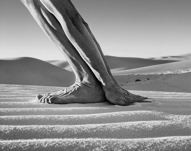 Арно Рафаэль Минккинен, Arno Rafael Minkkinen, фотографии без фотошопа, сюрреалистические фотографии без фотошопа