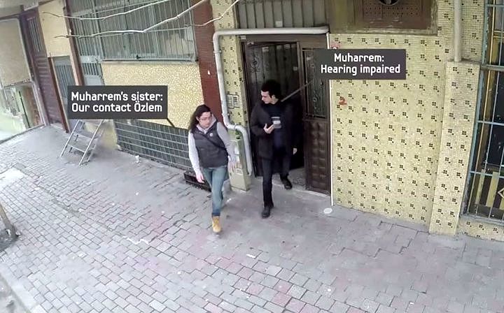 Мухаррем, соседи выучили язык жестов, жители района выучили язык жестов