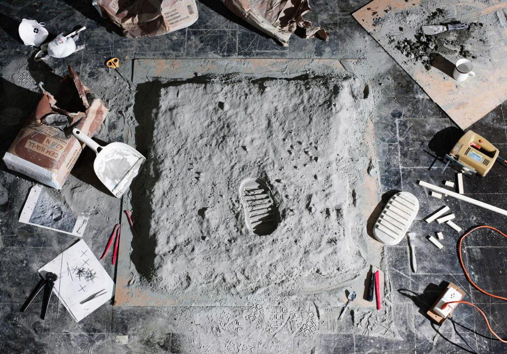 Фотографы воссоздали исторические снимки, история в миниатюре, Йоаким Кортис, Jojakim Cortis, Адриан Шондереггер, Adrian Sonderegger