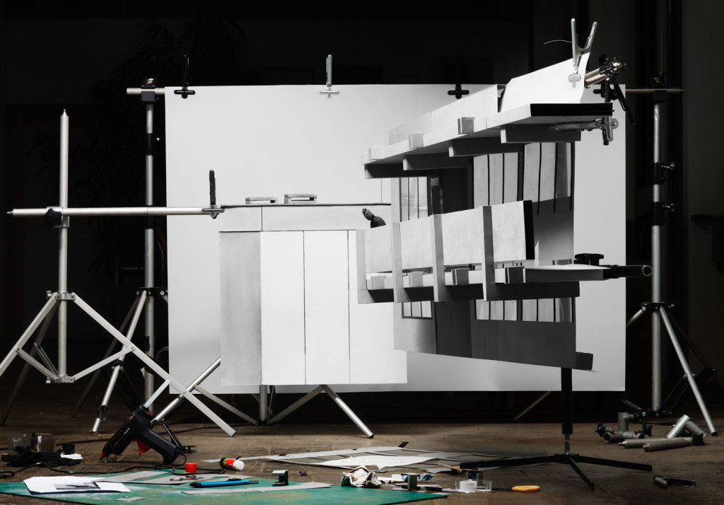 Фотографы воссоздали исторические снимки, история в миниатюре, Йоаким Кортис, Jojakim Cortis, Адриан Шондереггер, Adrian Sonderegger