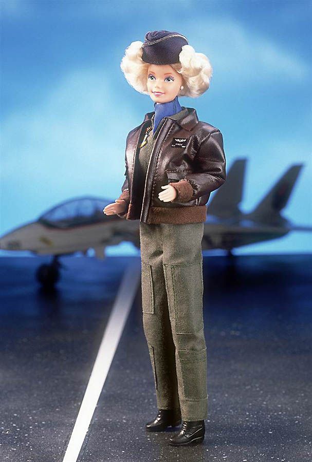 эволюция куклы барби, кукла барби тогда и сейчас, кукла барби в прошлом, первая кукла барби