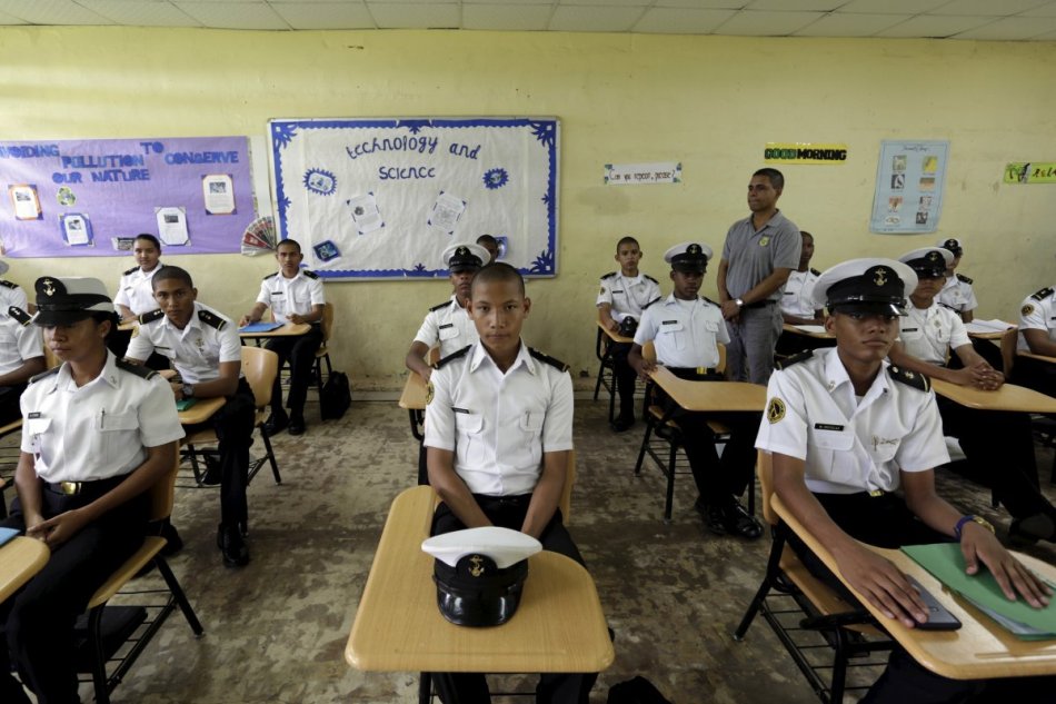 школы разных стран, школьные классы в разных странах