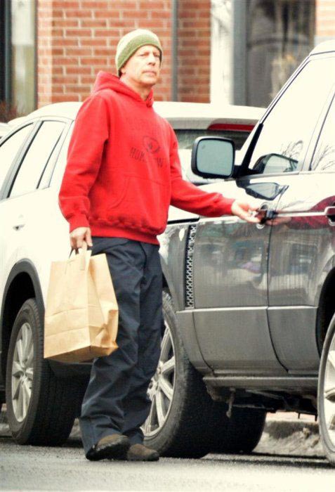 квартира Брюса Уиллиса, внутри квартиры Брюса Уиллиса