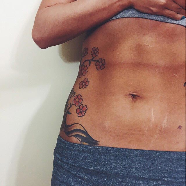 Покажи свой живот женщины с обычными фигурами, фотографии животов, #Mombod