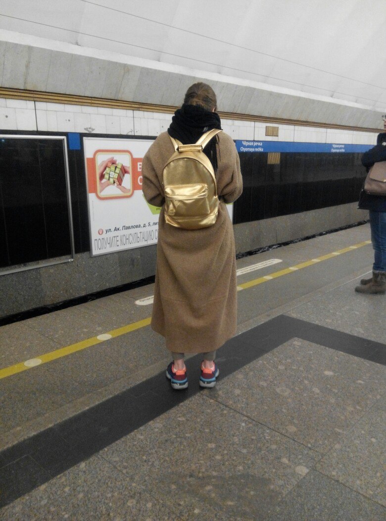 мода петербургского метро, мода метро, модники в транспорте, странные пассажиры метро 