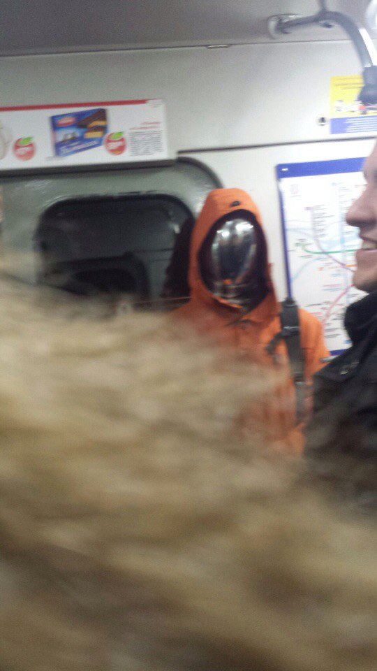 мода петербургского метро, мода метро, модники в транспорте, странные пассажиры метро 