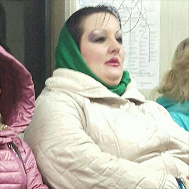 мода петербургского метро, мода метро, модники в транспорте, странные пассажиры метро 