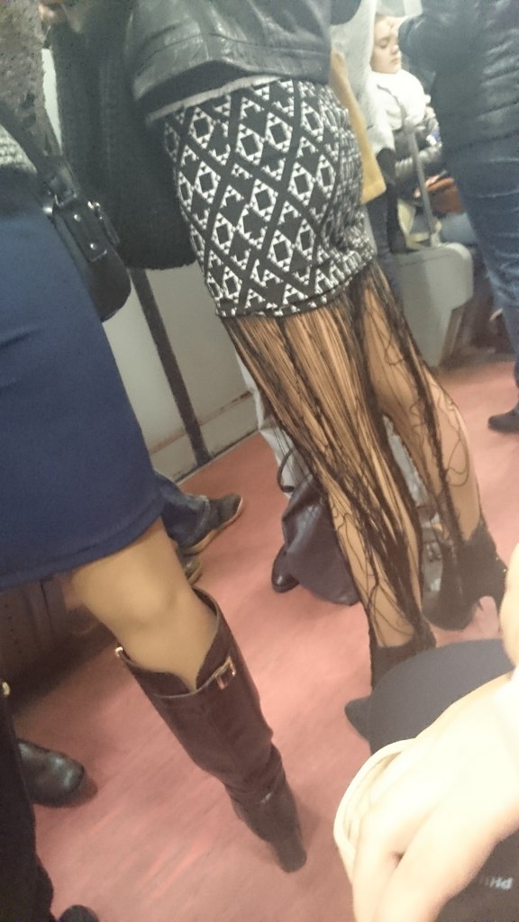 мода петербургского метро, мода метро, модники в транспорте, странные пассажиры метро 