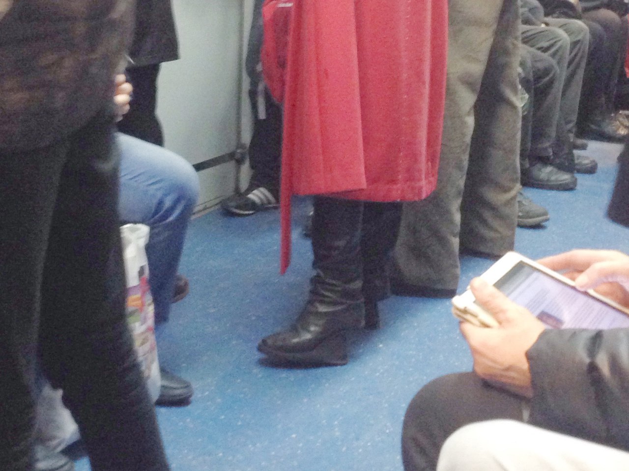 мода петербургского метро, мода метро, модники в транспорте, странные пассажиры метро 