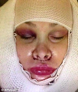 Кассандра Касс, Cassandra Cass, транссексуал как Джессика Рэббит, транссексуал превратился в Джессику Рэббит