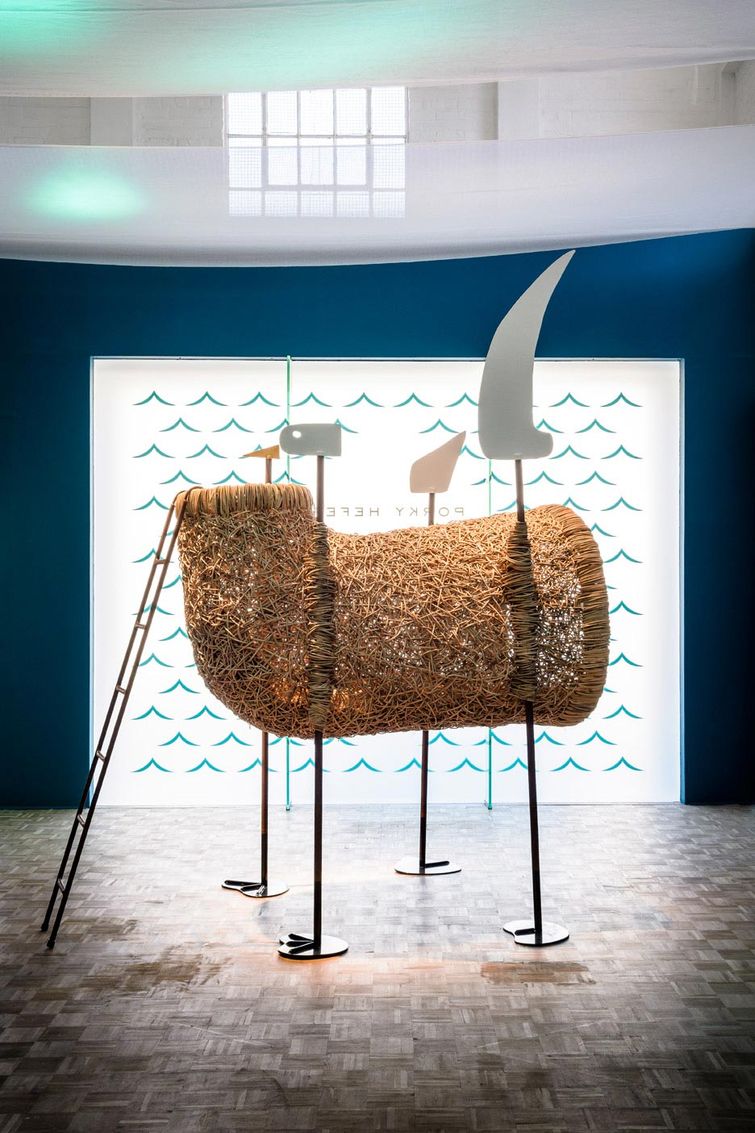 Необычные подвесные кресла, позволяющие отдохнуть в пасти животных подвесные кресла, подвесные кресла в виде животных, Порки Хефер, Porky Hefer