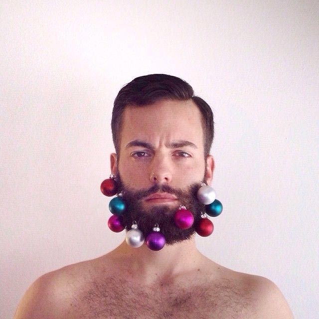 Jingles Beards, новогодние бороды, ёлочные шары в бороде, гирлянда в бороде