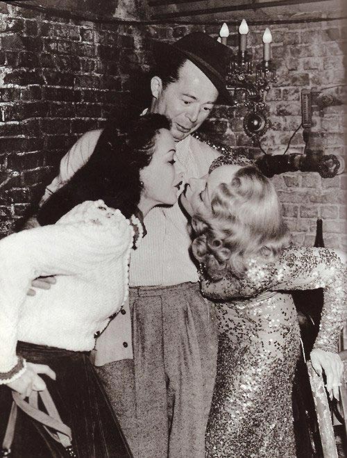 Редкие кадры исторических событий, а также архивные снимки великих и знаменитых. Часть 19 Исторические кадры, редкие архивные фотографии, исторические события, редкие фото звёзд