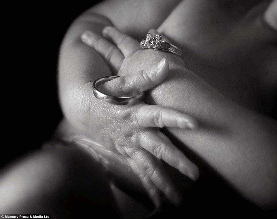 фотографии родителей с покинувшими их детьми, Now I lay me down to sleep