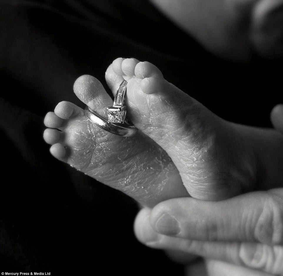 фотографии родителей с покинувшими их детьми, Now I lay me down to sleep