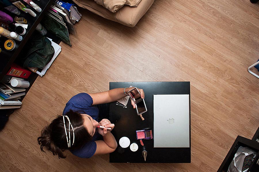 Флориан Боденон, Florian Beaudenon, Момент жизни,  чем занимаются люди когда остаются одни