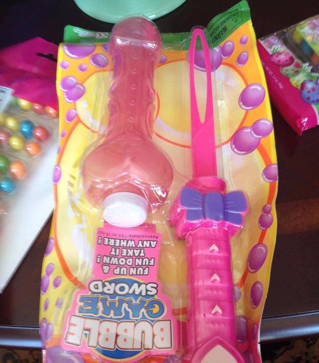 жуткие игрушки для детей, страшные игрушки для детей, нелепые игрушки