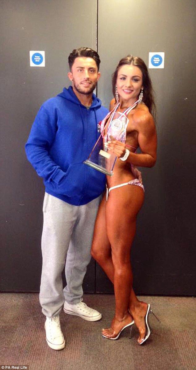 за 5 месяцев привела себя в форму, девушка победила в категории мисс бикини, набрала форму за 5 месяцев