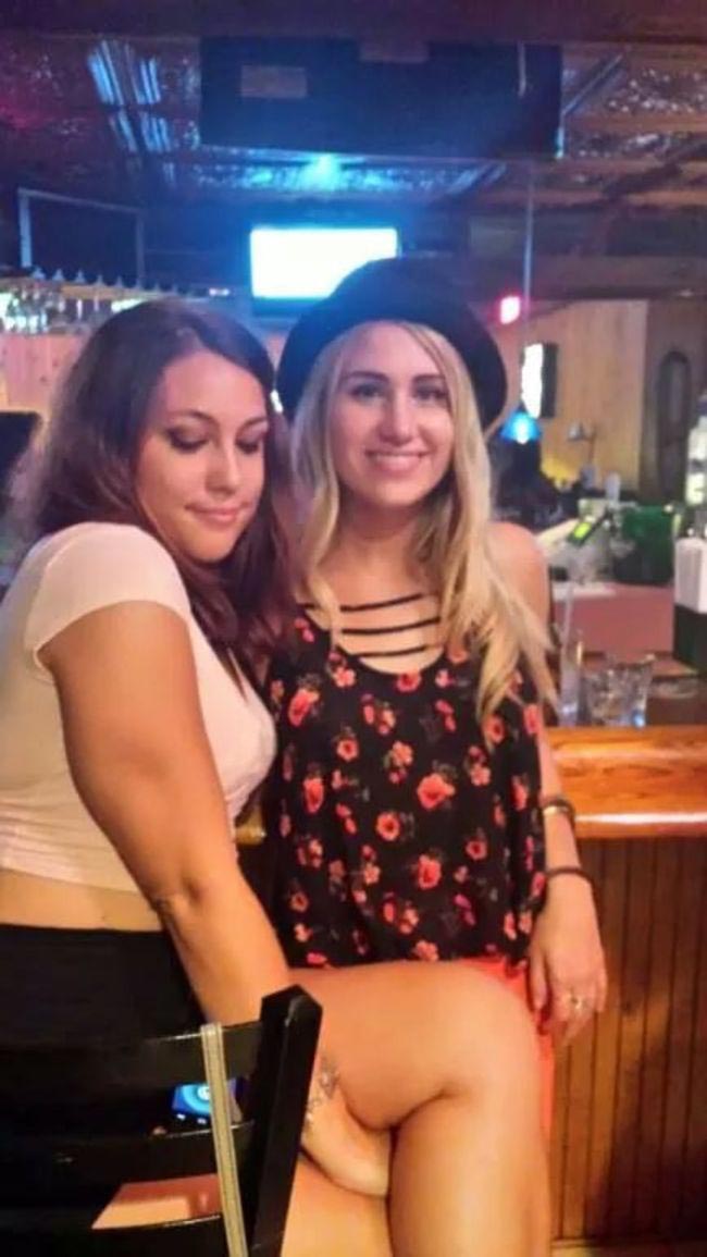 вещи кажутся пошлыми, фотогарфии в стиле показалось