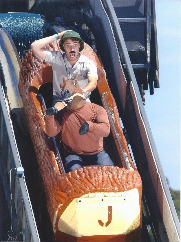 Страх и трэш: 30 смешных фотографий людей, сделанных во время поездки на американских горках смешные люди на аттракционах, приколы на американских горках, смешные люди на американских горках