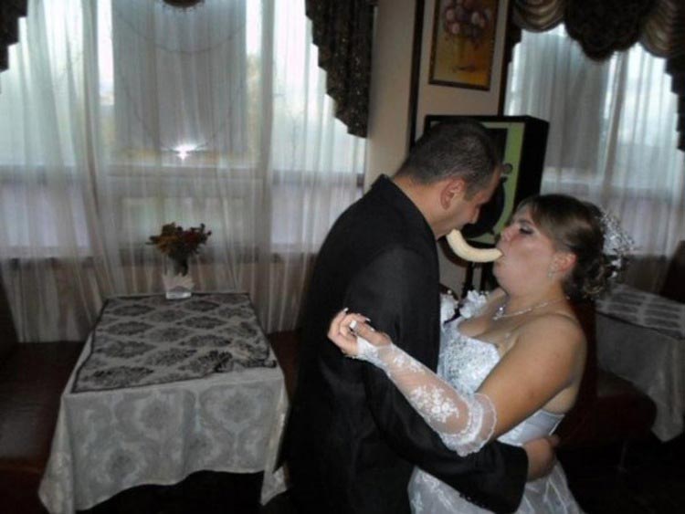 Смешные и забавные свадебные фото