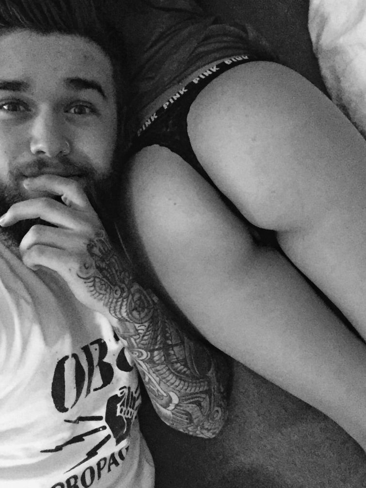 7 видов пар, которые безумно раздражают одиноких людей и не только их раздражающие пары, виды пар которые раздражают, раздражает одиноких людей