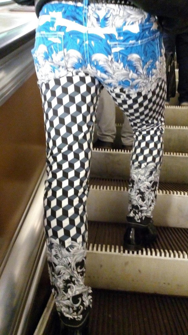 мода петербургского метро, мода метро, модники в транспорте, странные пассажиры метро 