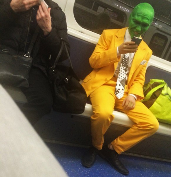 мода петербургского метро, мода метро, модники в транспорте, странные пассажиры метро 