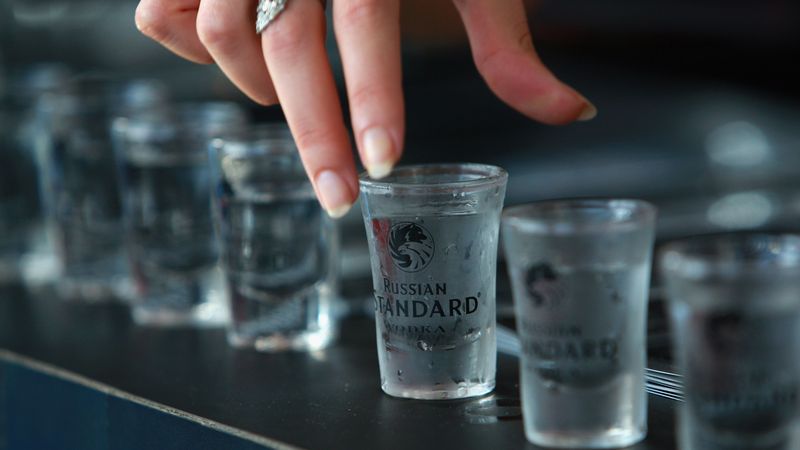 12 крутых идей использования водки не по назначению как использовать водку не по назначению, идеи использования водки