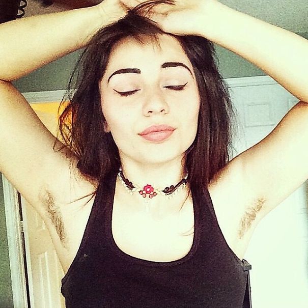 волосатые женские подмышки - последняя тенденция на Instagram. волосатые же...
