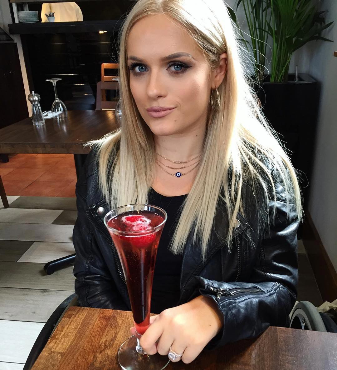 Бьюти-блогер с параличом, Джордан Бон, Jordan Bone