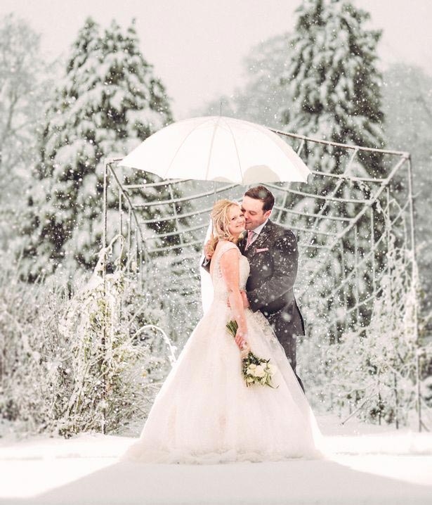 свадебная фотосессия в зимней сказке, свадебная фотосессия метель