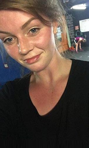 лишние складки кожи после похудения, рулоны лишней кожи, лишняя кожа после похудения