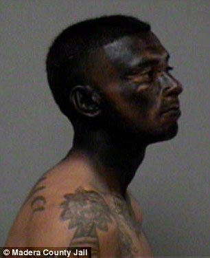 Хосе ЭспинозаJose Espinoza, покрасил голову краской, уйти от полиции покрасил голову черной краской, скрыться от полиции покрасил голову краской