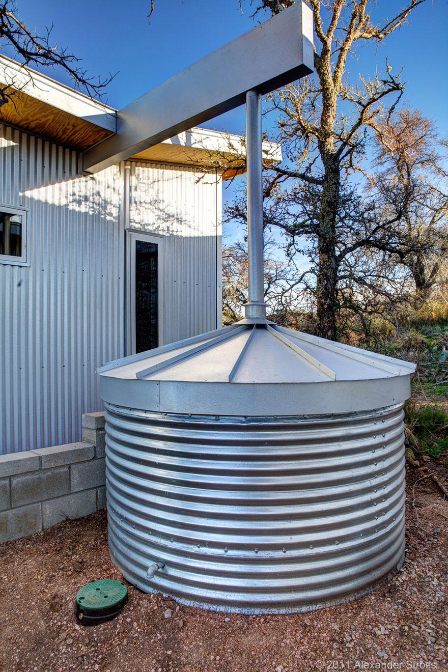 лучшие друзья построили себе город, друзья построили себе город, лучшие друзья построили поселение, Llano Exit Strategy, четыре пары город старость вместе