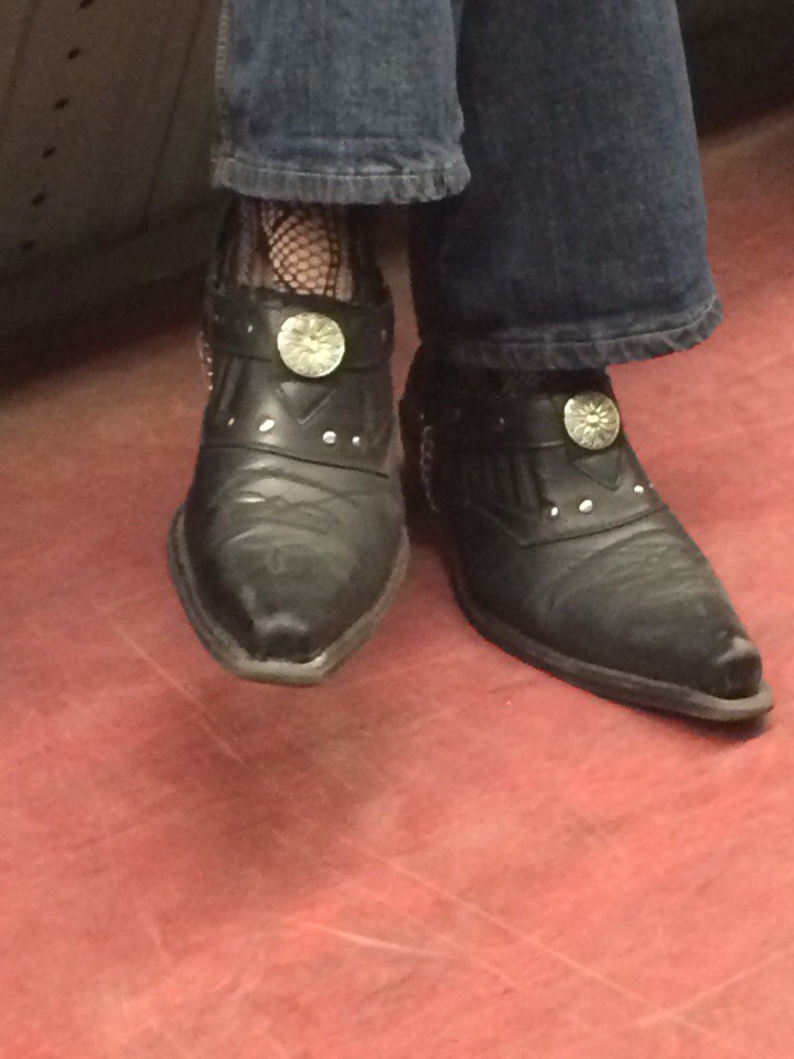 мода петербургского метро, мода метро, модники в транспорте, странные пассажиры метро 