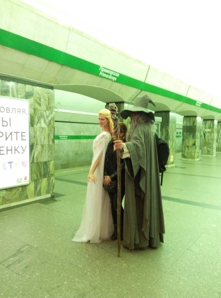 мода петербургского метро, мода метро, модники в транспорте, странные пассажиры метро 