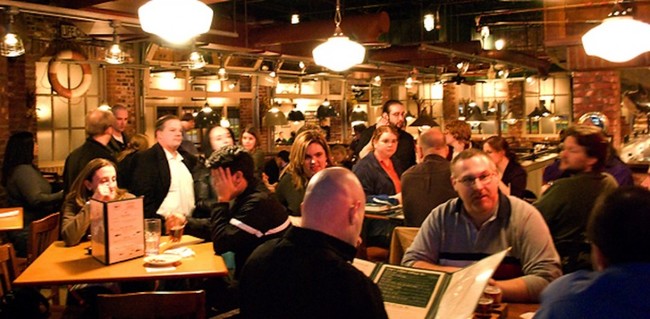 способы официант вас возненавидел, как взбесить официанта, как разозлить официанта