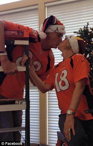 букет цветов от покойного мужа, вдова получила букет от мужа, вдова получила букет от умершего мужа