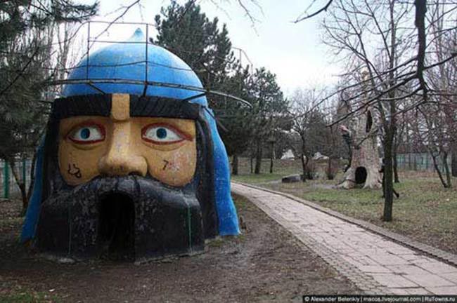 жуткие игровые площадки, страшные игровые площадки, до встречи в кошмарах