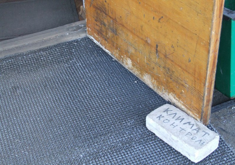 Это Россия детка, только в России, умом Россию не понять 